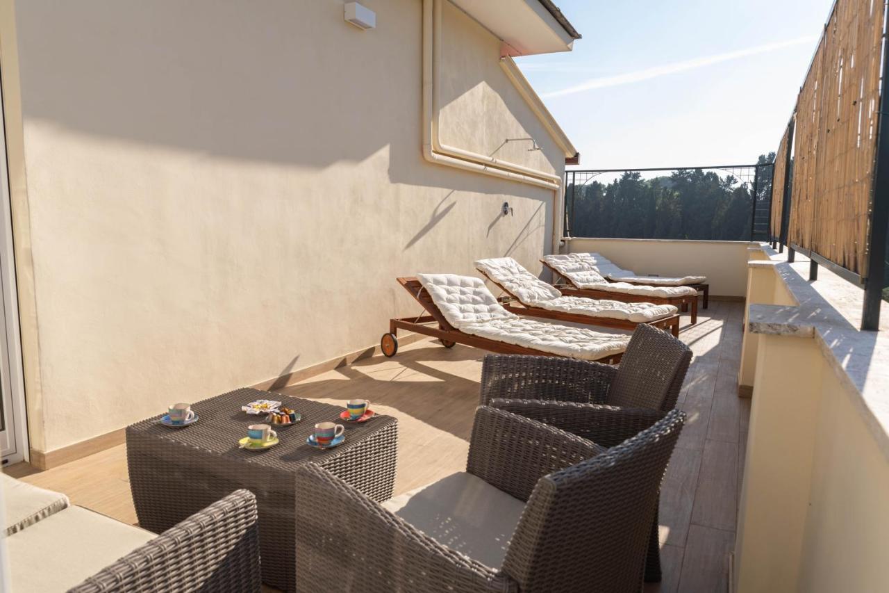 Colosseo Brightful Apartment With Rooftop Roma Exterior foto