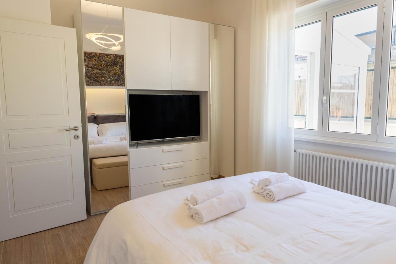 Colosseo Brightful Apartment With Rooftop Roma Exterior foto