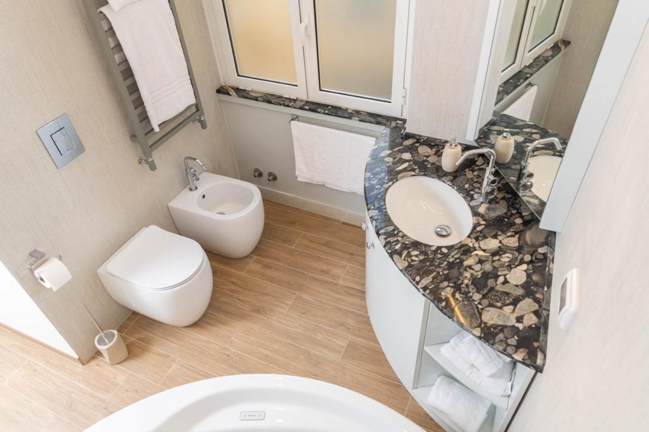 Colosseo Brightful Apartment With Rooftop Roma Exterior foto
