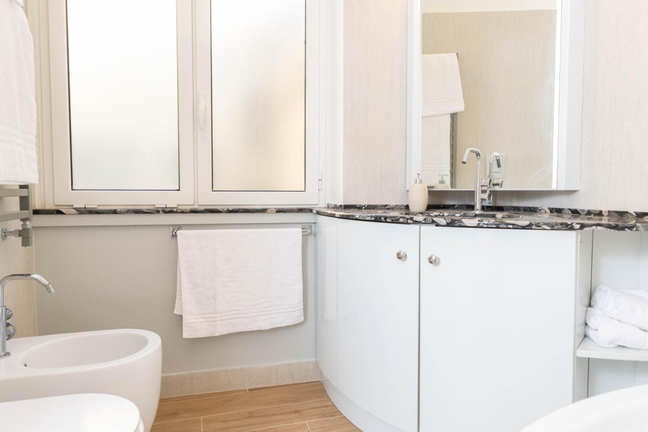 Colosseo Brightful Apartment With Rooftop Roma Exterior foto